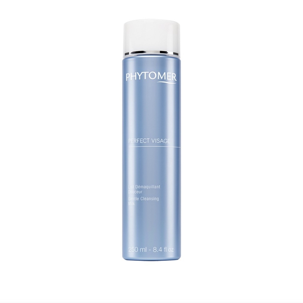 Blue and White Makeup Remover for Skincare